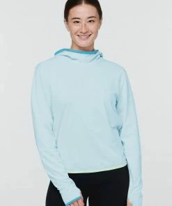 Cotopaxi Women's Sombra Sun Hoodie Home Page