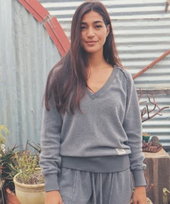 People Of Leisure Home Page Gratitude V Pullover