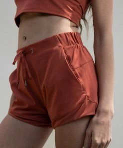 Wondery. Janelle Active Short