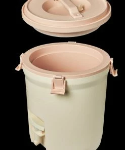 Stanley Adventure Fast Flow Water Jug 2 Gallons Home Page