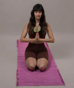 Oko Living Natural Herbal Yoga Rug Home Page