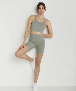 Varley Dina Short 7”