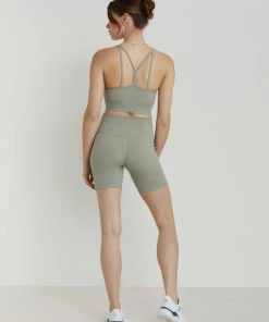 Varley Dina Short 7”