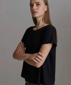 Varley Tilden Tee 2.0 Home Page 8 Varley Tilden Tee 2.0 Home Page