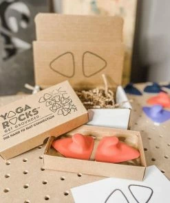 Active Threads Yoga Rocks Home Page